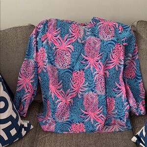 NWOT Lilly Pulitzer top with ruffle V neckline Sz 16